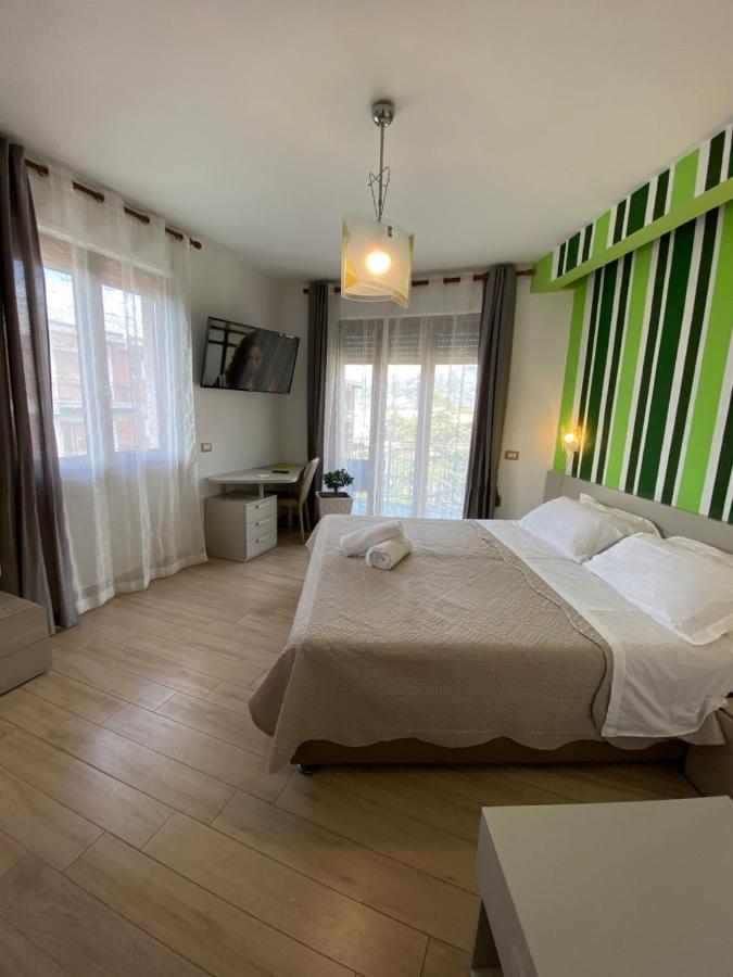 Sorrento Inn Lodge Luaran gambar